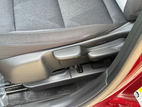 Used 2024 Chevrolet Trax LS w/ LS Convenience Package image 18