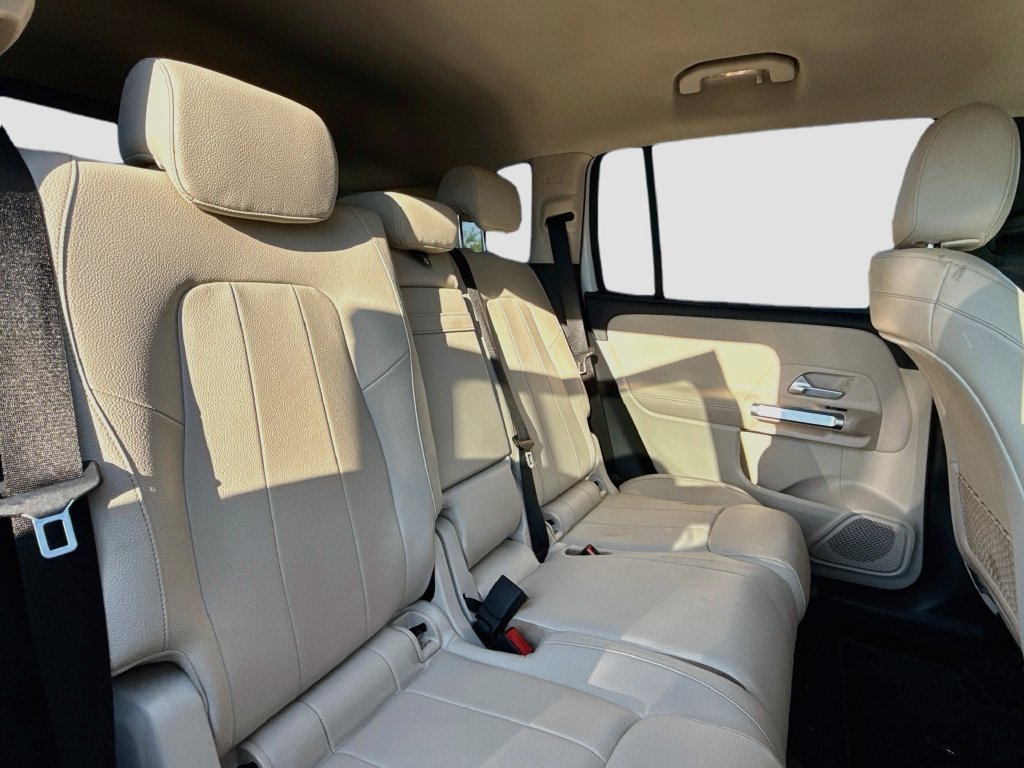 Used 2020 Mercedes-Benz GLB 250 4MATIC image 35