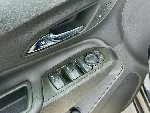 Used 2022 Chevrolet Equinox LT image 19