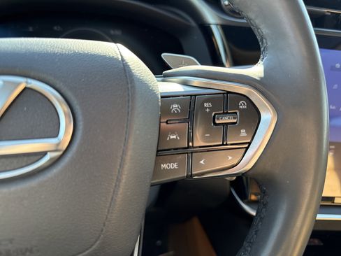 Used 2023 Lexus RZ 450e Premium image 26