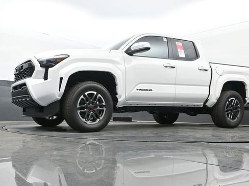 New 2026 Toyota Tacoma TRD Sport AWD/4WD image 25