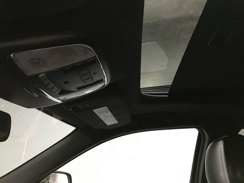 Used 2015 Jeep Grand Cherokee Limited image 26