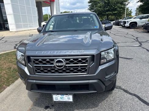 Used 2023 Nissan Frontier SV w/ Technology Package AWD/4WD image 4
