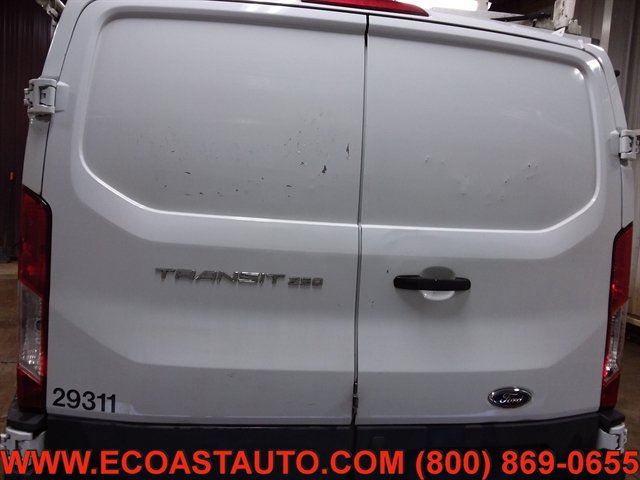 Used 2016 Ford Transit 250 130 Low Roof RWD image 8