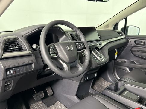 New 2026 Honda Odyssey EX-L image 3