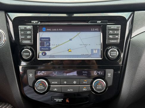 Used 2015 Nissan Rogue SL w/ SL Premium Package FWD image 21