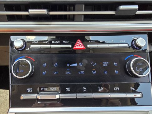 Used 2024 Hyundai Santa Fe Calligraphy AWD/4WD image 21