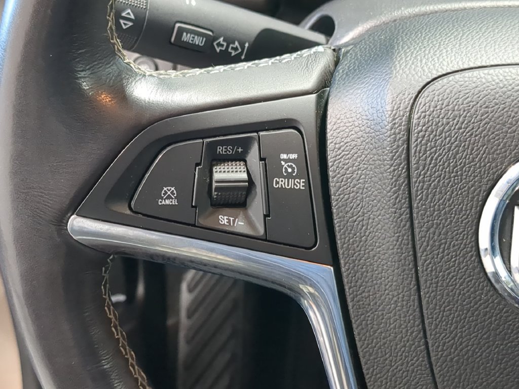 Used 2019 Buick Encore Essence FWD image 28