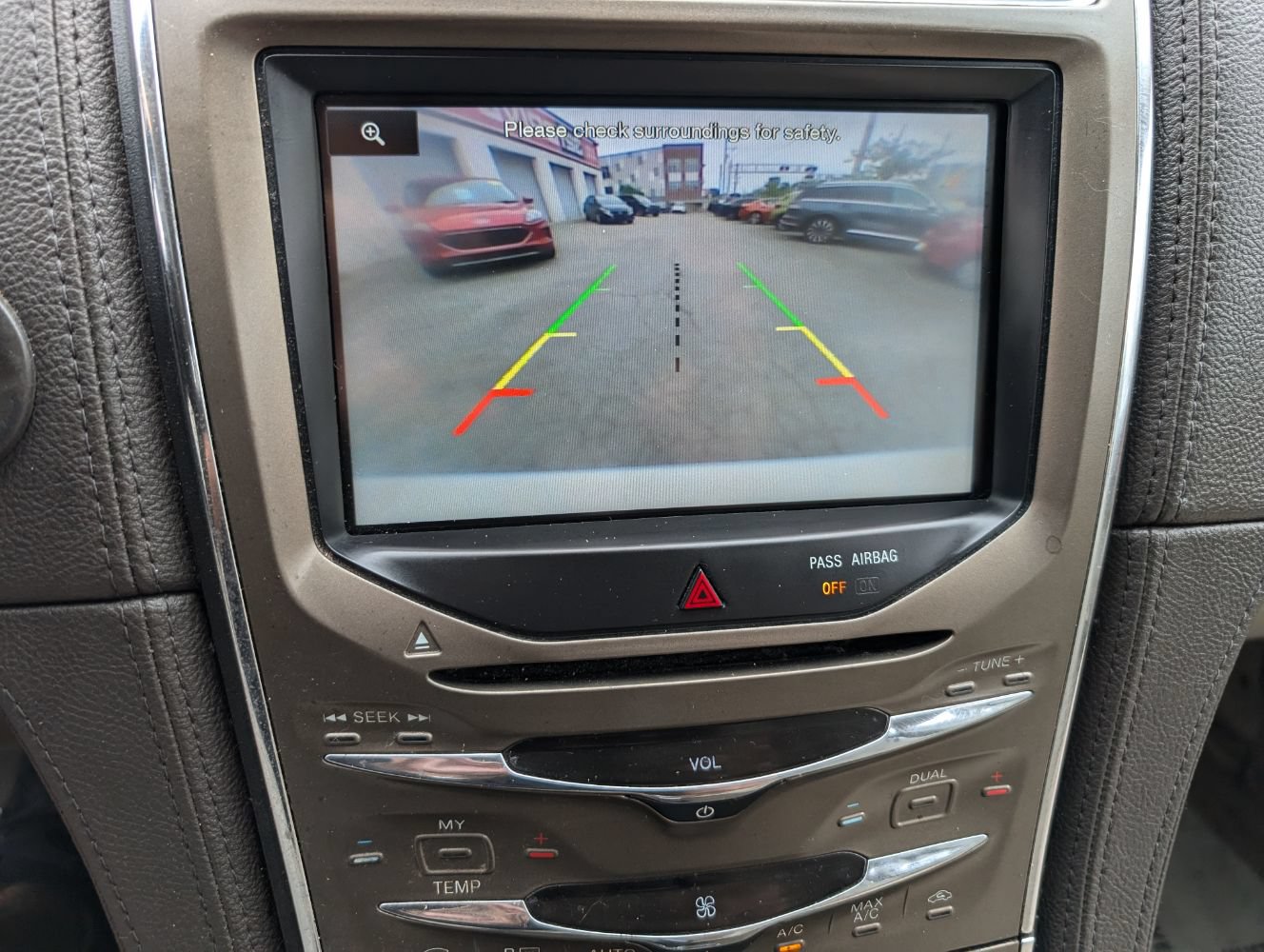 Used 2013 Lincoln MKX AWD image 23