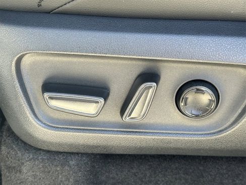 Used 2025 Toyota 4Runner TRD Off-Road Premium image 27