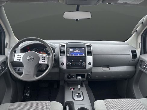 Used 2020 Nissan Frontier SV w/ SV Utility Package image 5