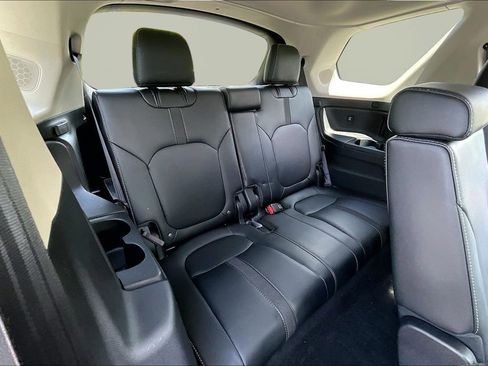 Used 2025 Honda Pilot Touring image 20