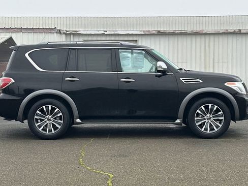Used 2020 Nissan Armada SL w/ Premium Package image 3
