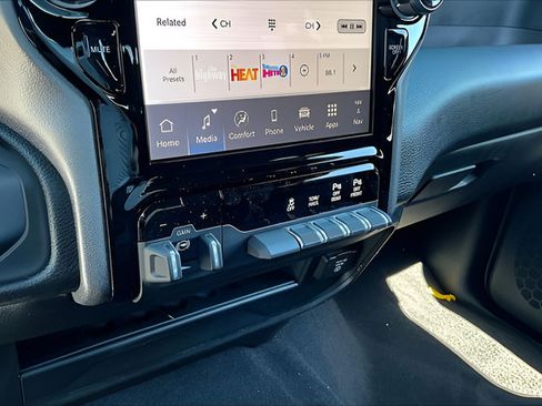 New 2026 RAM 2500 Tradesman AWD/4WD image 13