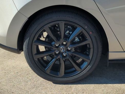 New 2026 MAZDA MAZDA3 Hatchback w/Premium Plus Pkg image 3