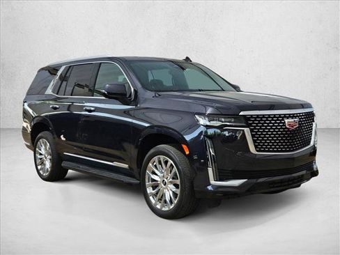 Used 2023 Cadillac Escalade Premium Luxury AWD/4WD image 3