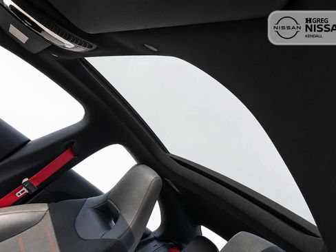 Used 2022 Mercedes-Benz CLA 35 AMG 4MATIC image 12