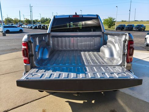 Used 2023 RAM 1500 Laramie AWD/4WD image 15