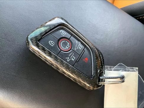 Used 2020 Chevrolet Corvette Stingray Premium Cpe w/ 3LT Preferred Equipment Group image 9