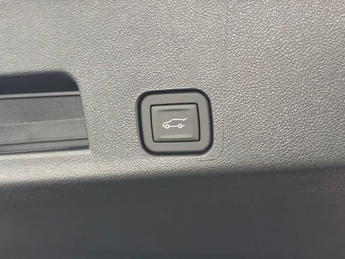 Used 2026 GMC Acadia Elevation w/ Super Cruise Package AWD/4WD image 14