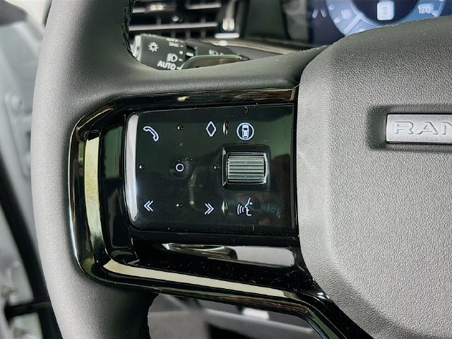 Used 2026 Land Rover Range Rover Evoque S AWD/4WD image 10