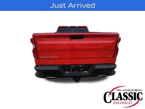 Used 2022 Chevrolet Silverado 1500 LT Trail Boss image 9