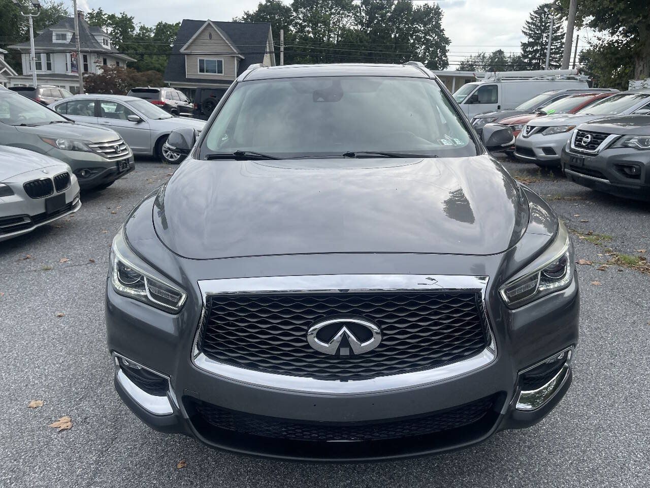 Used 2019 INFINITI QX60 Luxe w/ Essential Package AWD/4WD image 3