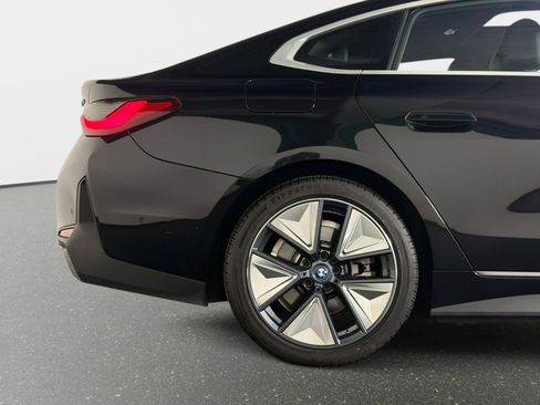 Used 2024 BMW i4 eDrive35 w/ Convenience Package RWD image 20