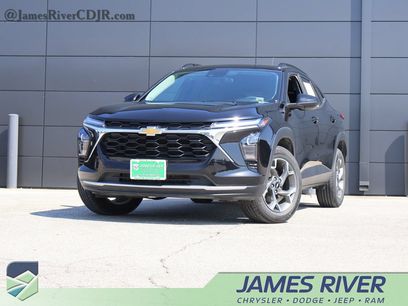 Used 2025 Chevrolet Trax LT