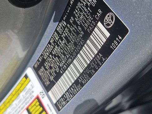Used 2018 Toyota Camry SE FWD image 13