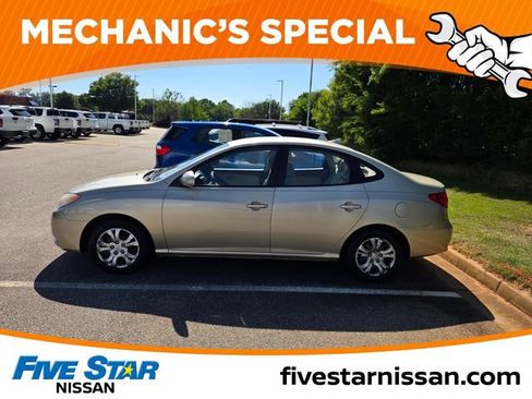 Used 2009 Hyundai Elantra GLS FWD image 4
