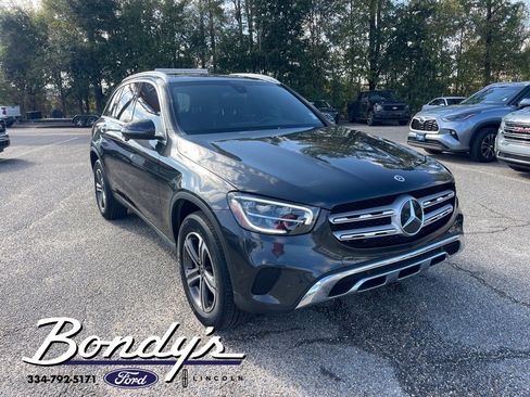 Used 2021 Mercedes-Benz GLC 300 image 2