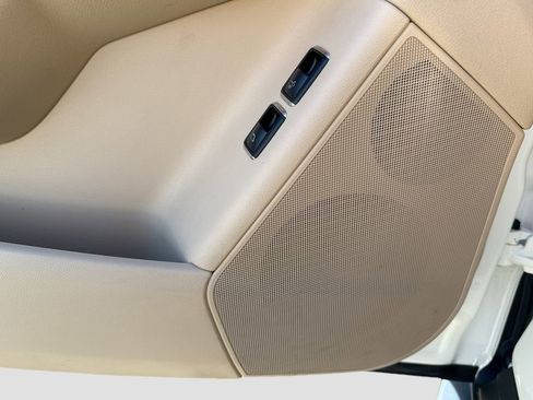 Used 2018 Mercedes-Benz GLS 450 4MATIC w/ Premium Package image 24