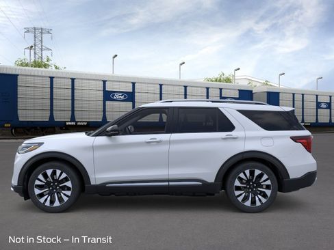 New 2026 Ford Explorer Platinum AWD/4WD image 3