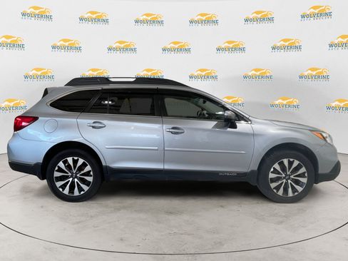 Used 2017 Subaru Outback 2.5i Limited image 6