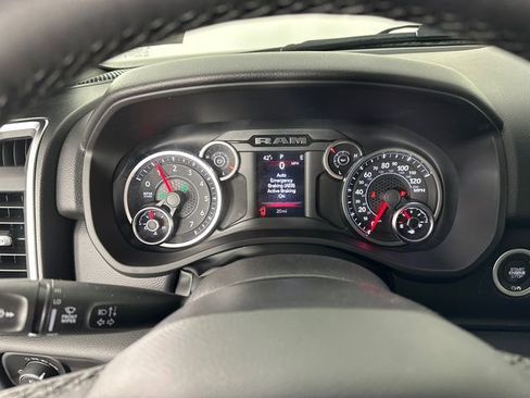 New 2026 RAM 1500 4x4 Crew Cab image 24