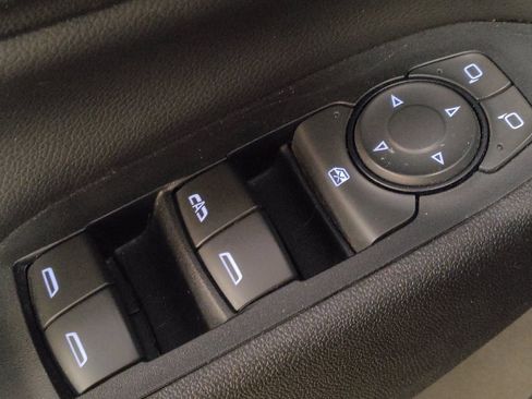 Used 2019 Chevrolet Equinox LT FWD image 27