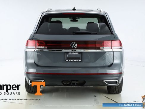 Used 2025 Volkswagen Atlas SEL image 8