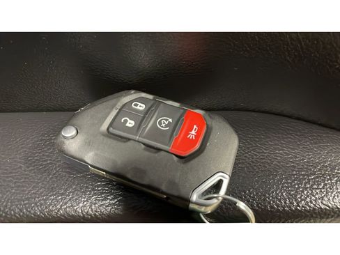 Used 2022 Jeep Wrangler Unlimited Sport AWD/4WD image 18