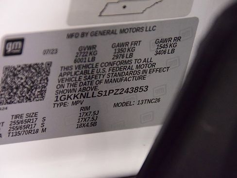 Used 2023 GMC Acadia AT4 AWD/4WD image 17
