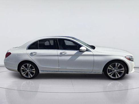 Used 2017 Mercedes-Benz C 300 Sedan image 4