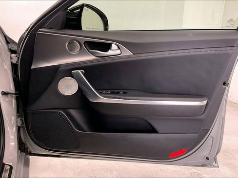 Used 2019 Kia Stinger GT1 RWD image 22