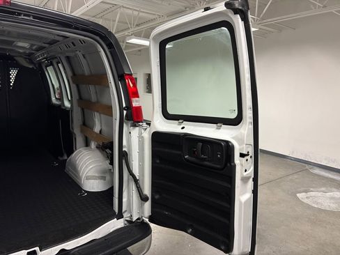 Used 2024 Chevrolet Express 2500 w/ Driver Convenience Package image 19