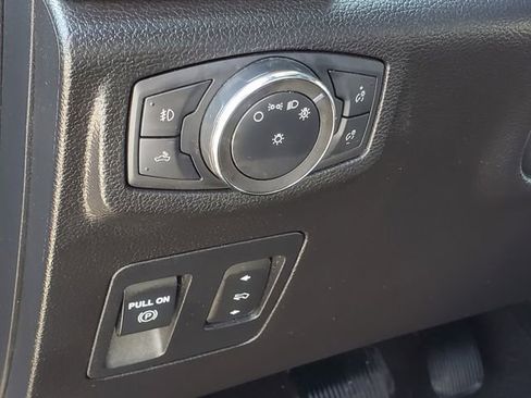 Used 2020 Ford F150 Lariat image 10