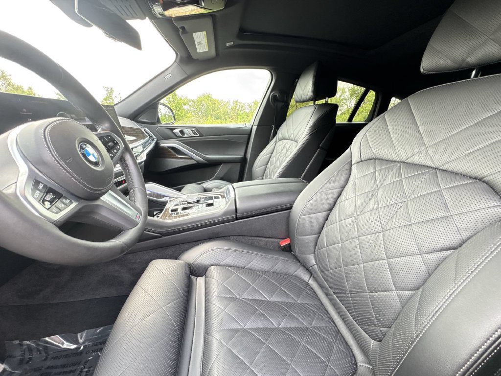 Certified 2025 BMW X6 xDrive40i AWD/4WD image 13