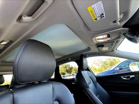 Used 2023 Volvo XC60 B5 Plus w/ Climate Package image 13