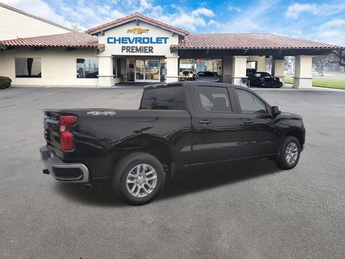 Used 2023 Chevrolet Silverado 1500 LT AWD/4WD image 8