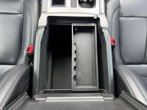 Used 2021 Ford Expedition XLT RWD image 24