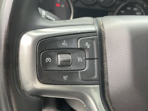 Used 2023 Chevrolet Suburban LS image 32