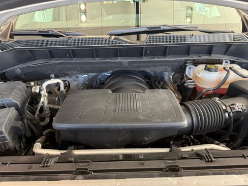 Certified 2022 Chevrolet Silverado 1500 LT Trail Boss w/ LT Trail Boss Premium Package AWD/4WD image 18
